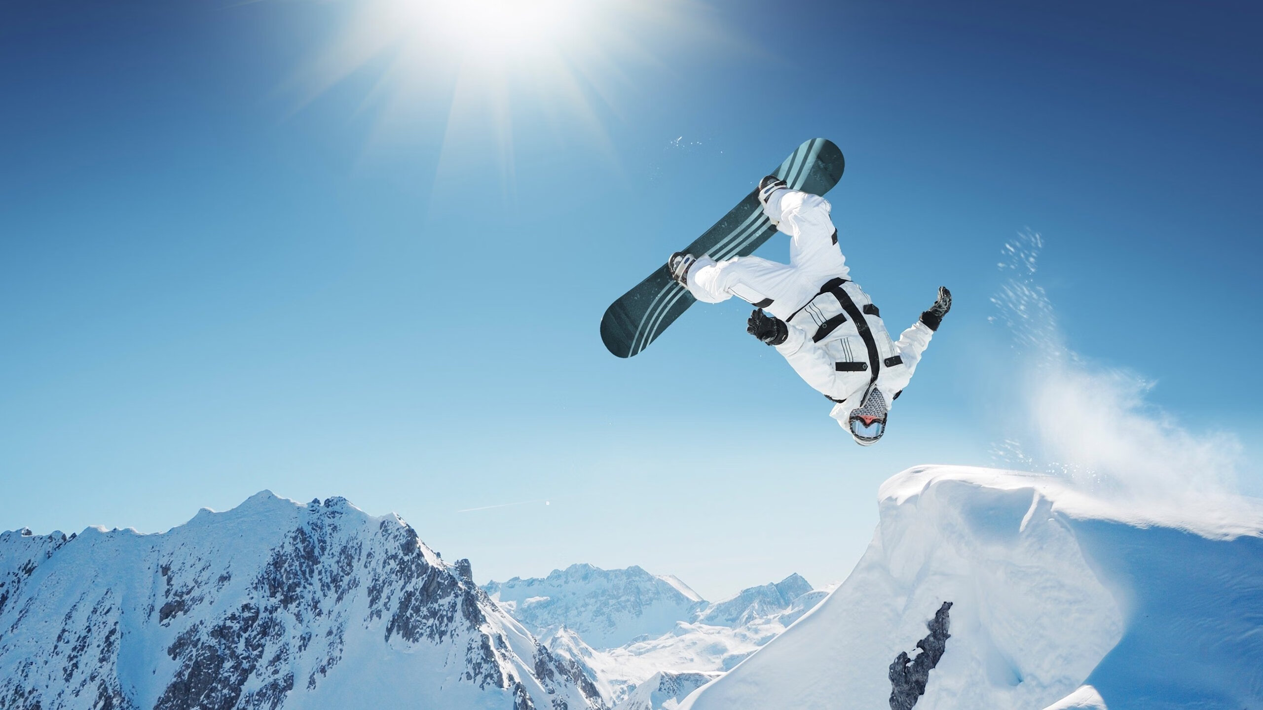 英超巅峰决战：悬念不断，精彩继续！，英超经典比赛