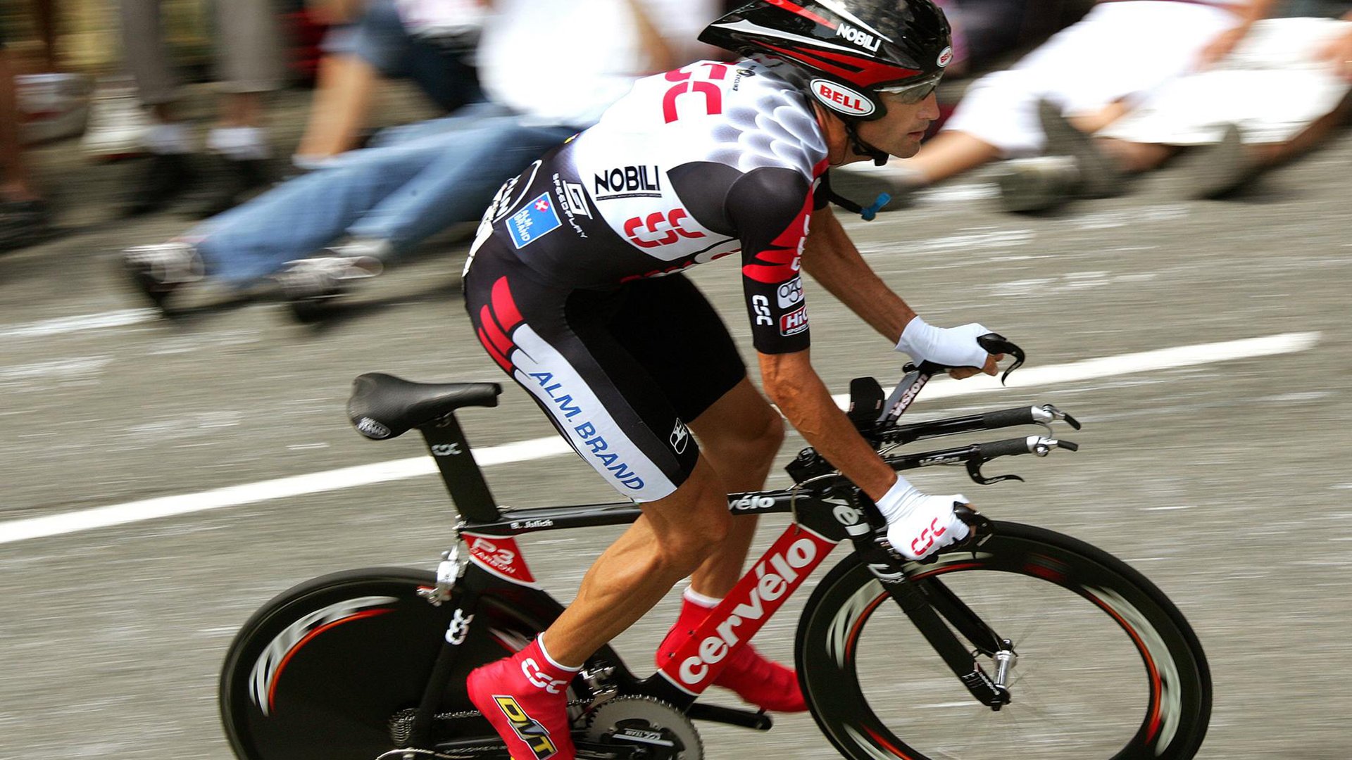 开云体育网站入口-塔特：袋鼠队快速进攻的发动机，改变比赛局势，袋鼠托特包有几个版本